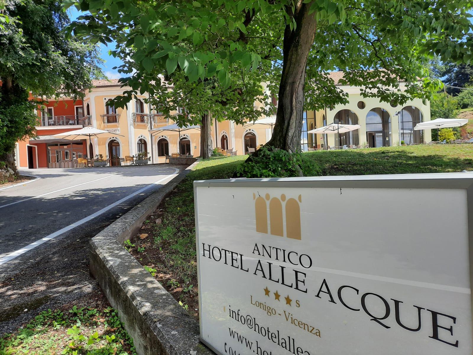 Hotel Alle Acque ลูนิโก ภายนอก รูปภาพ